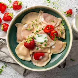 Pierogi z truskawkami 300g