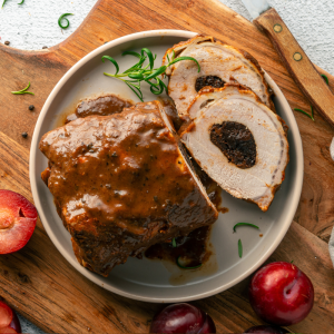 Pieczony schab ze śliwką 600g
